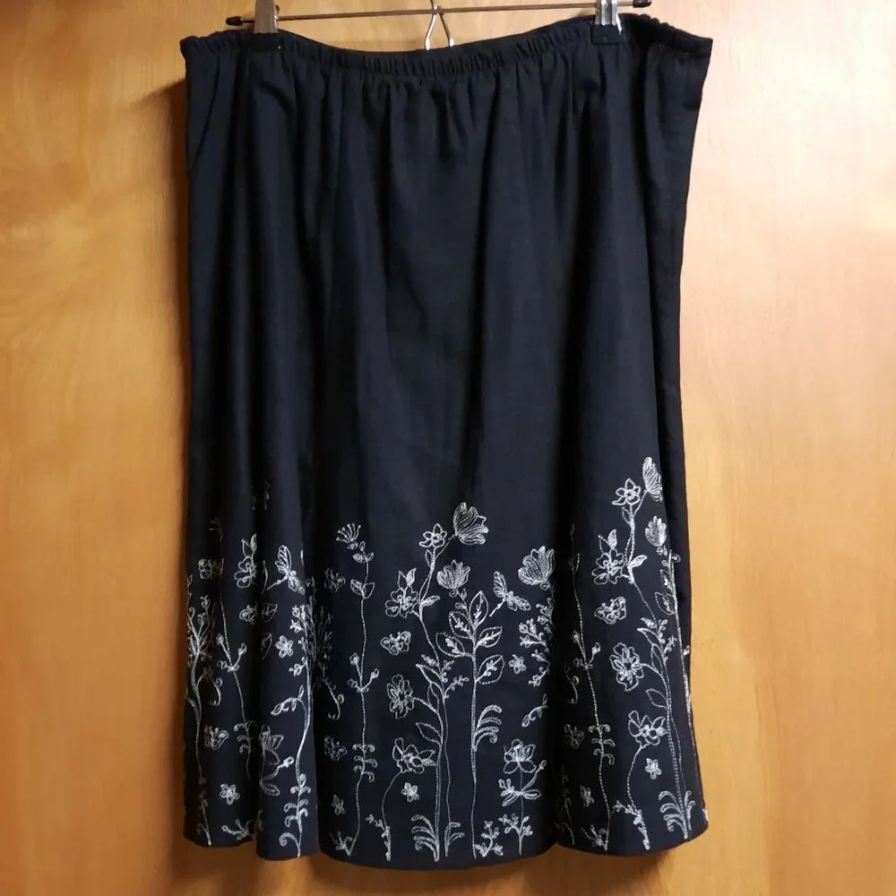 Skirt, Christopher & Banks Skirt - Picture 3 of 4